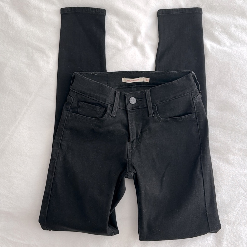 LEVI’S 710 SUPER SKINNY JEANS | Size 24